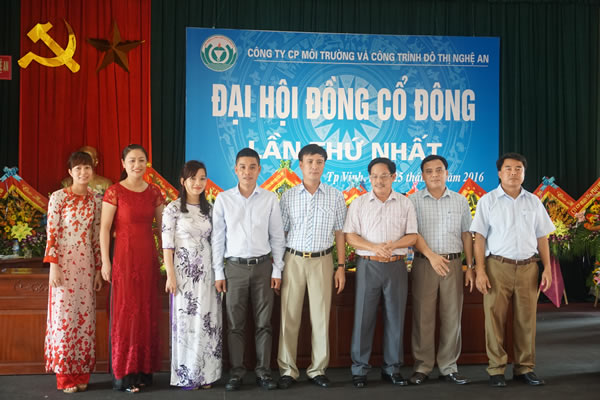 Đại hội cổ đ&ocirc;ng C&ocirc;ng ty CP M&ocirc;i trường v&agrave; c&ocirc;ng tr&igrave;nh đ&ocirc; thị Nghệ An